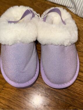 Magellan Girls Lavender Sparkle Faux-Fur Clog Slippers
